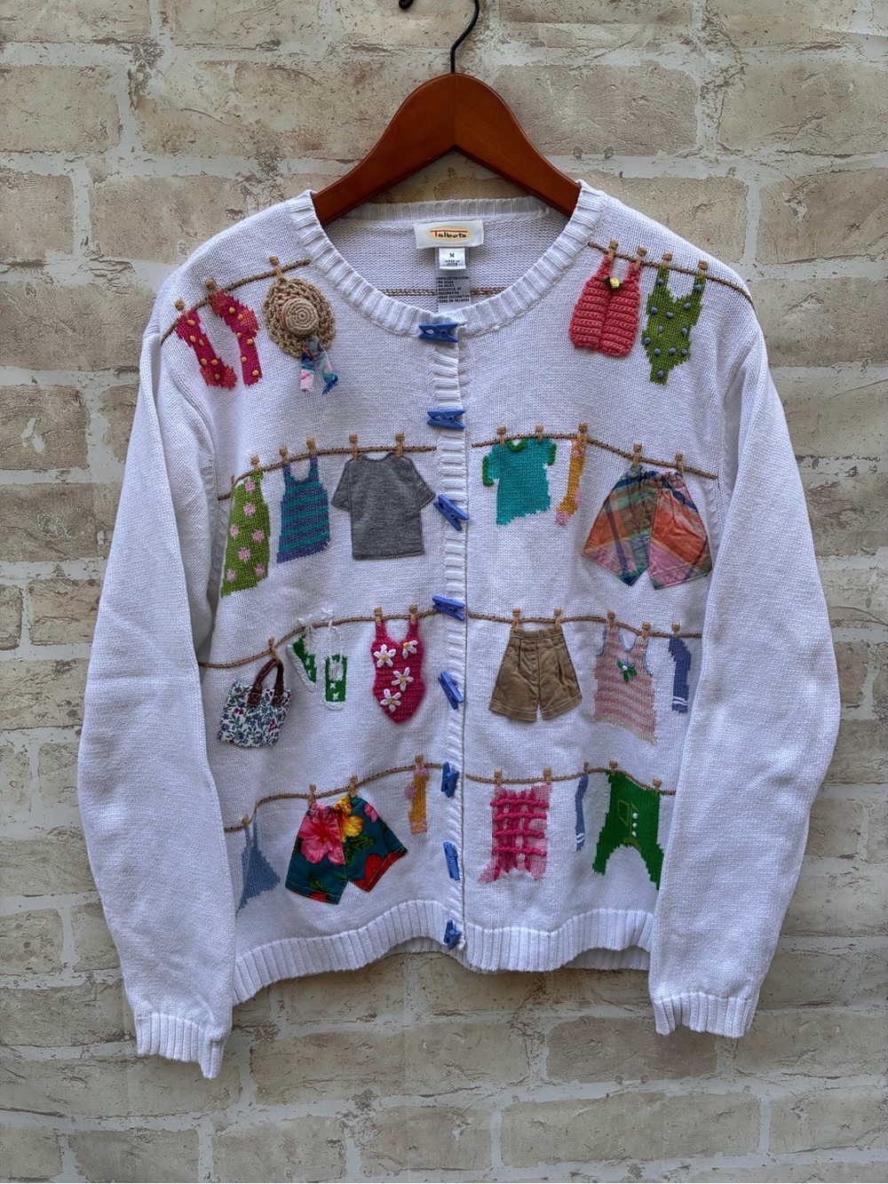 Vintage Talbots size M whimsical clothes line 90s cardigan clothspin buttons - Picture 2 of 10